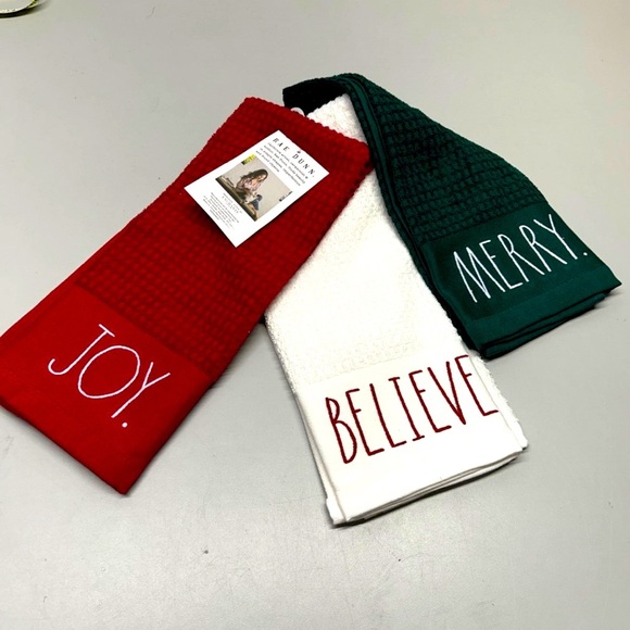 NWT Rae Dunn 3pc Kitchen Towels Christmas Holiday Seasonal JOY BELIEVE MERRY - Picture 1 of 2